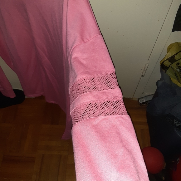 Women's top - Picture 2 of 3